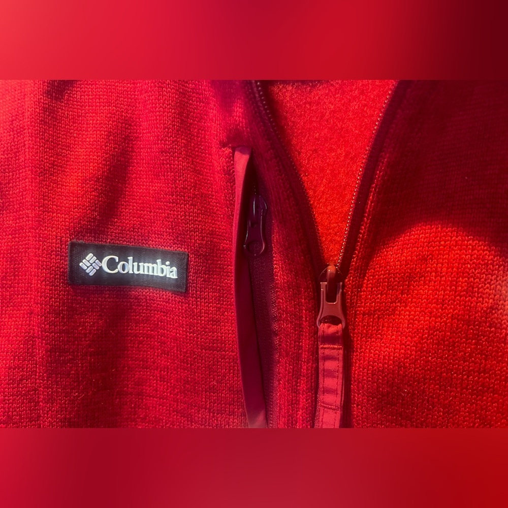 Set of two Great Wolf Lodge Columbia size medium pullovers - Picture 4 of 14